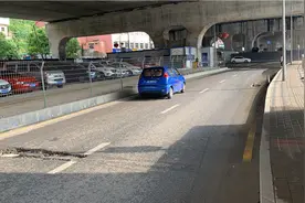 开车练“蛇型走位”？贵阳这段路，司机都在躲……图片