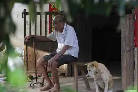 湖南108岁老农突然昏厥,送医后体内发现5枚子弹,吓得医生急忙报警图片