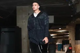 NBA湖人球员kuzma，又帅又能打，球队潮男kuz穿搭解析图片