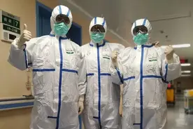 满满感动！这群无锡学生给支援湖北的父母写了这些话视频封面