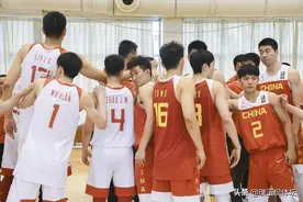 官宣！男篮14人大名单出炉，周琦又传坏消息，高诗岩落选真因曝光图片