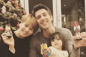 虽“过气”仍年入3千万、贴钱帮老公开餐厅，梁咏琪的潇洒有底气图片