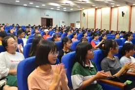 高中“个人档案”中都有什么？不能随意拆开，否则档案直接作废图片