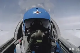 “飞豹”空战大片来袭！投掷制导炸弹画面罕见曝光图片
