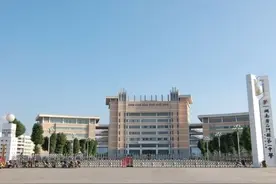 常德市十大高中—上图片