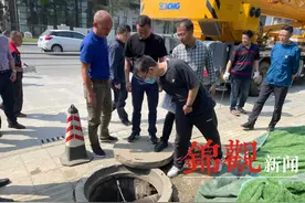 生态环境保护成都督察组前往双流区进行现场督察：强化环保主体责任 落实督察问题整改图片