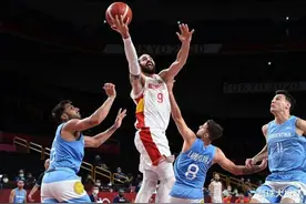 逆转大胜！卢比奥26+5+4，大加索尔创奇迹，阿根廷三叉戟50+8图片