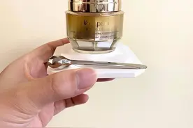 不差钱的女人，眼霜看这四款！实打实抗老紧致，淡化细纹是标配图片