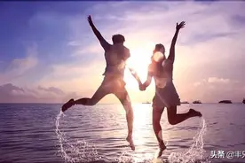 久别重逢的夫妻，第一件事情会做什么？三个女人说出了实话图片