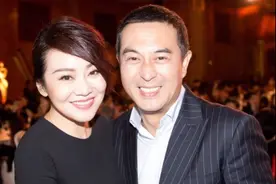 《装台》闫妮：与张嘉译戏里是夫妻，戏外是兄妹图片