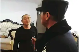 好心女子寒夜守护醉酒老汉 担心其有危险急忙报警图片