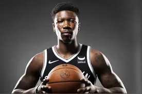 最后补强官宣！6队8人交易完成，托马斯返回绿军，浓眉哥迎来替身图片