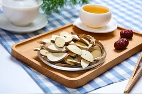 桑枝，用于肩颈疼痛，肢体麻木，白癜风，近期还研发成了降糖药图片