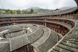 客家土楼，也称客家土围楼、圆形围屋，世界民居中一朵罕见的奇葩图片