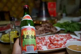 草原白酒 | 内蒙古人最爱喝的烈酒，喝完就懵了图片