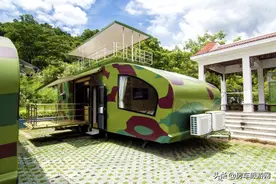 电动翻转阳台+电动升降天台，佳乐定制打造10米营地拖挂房车图片