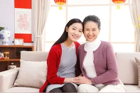 要把儿媳妇当女儿那样惯着宠着你就又生了一个女儿图片