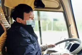 吉安“最美女司机”一元返程车费温暖初中女生图片