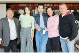 黎姿18岁干儿子曝光，两人合照像两姐弟，马廷强老了也胖了图片