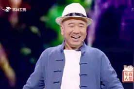 王小利模仿刘能竟不敌儿子王亮？与儿子王亮合作表演二人转视频封面