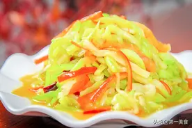 常年不吃油腻菜的婆婆、把茄子这样一炒，3分钟出锅，天天吃不够图片