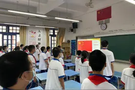 童年，再见！青春，你好！——记厦门市集美中学初中离队入团仪式图片