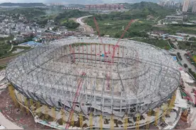 视频 | 重庆龙兴足球场钢结构封顶 将进入幕墙装饰装修施工图片