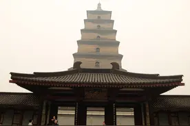 大慈恩寺由唐代皇室敕令修建，是唐长安城内最著名、最宏丽的佛寺图片