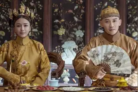 乾隆活了89岁，他有个妃子更牛活到92岁，一辈子谨小慎微图片