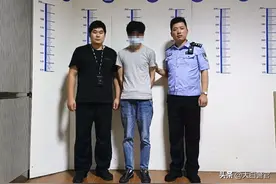 公交车上遭遇“咸猪手”，怎么办？这位姑娘和司机给出了答案图片