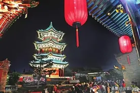逛太原方特排长队，游客感慨一辈子的队排完了，买路钱120元起价图片