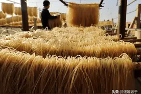 买粉条时：辨别真假很重要，教你4种方法，买的粉条安全又好吃图片