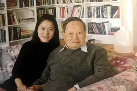 相差54岁的忘年恋，万千世人不理解，但不影响他们相濡以沫图片
