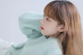床上美女妩媚风情性感诱惑写真图片