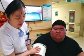 功夫不负有心人，中国第一胖王浩楠瘦身成功，因爱情一年减400斤图片