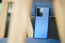 “性能铁三角”+大电池！iQOO Z5畅快游戏体验图片