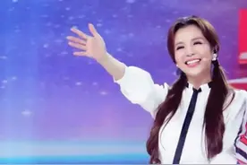 “央视名嘴”朱迅，一个月工资能拿多少？图片