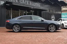 手动挡汽车想要开得稳，不懂得技巧是不行的！新手可以学学这些图片