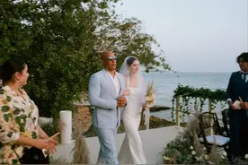 速度与激情好兄弟！范老大参加保罗沃克女儿的婚礼，网友：泪目了图片