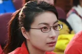 郭晶晶首晒3娃跳水视频：妈妈偶尔“自私”，孩子会更优秀图片