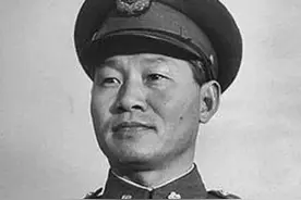他在抗日战争中，立下汗马功劳，却被软禁33年，骨灰至今未入土！图片