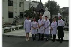 在欧盟对中国人最友好的国家，这对温州夫妇靠包春卷年入百万图片