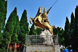 张定边：宁愿出家也不归顺朱元璋，为陈友谅忠义一生，值得吗？图片