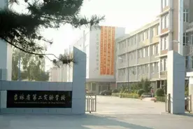 重磅！省二南湖新生再次冒漾超出一倍多，两种分流方案征求意见图片