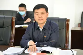 康平县委常委班子召开2020年度民主生活会图片