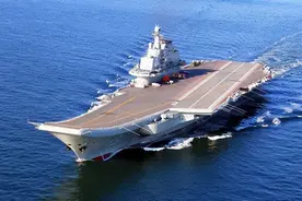 俄罗斯白给的航母，为何坑哭印度？给中国让利，为何要印度买单？图片