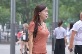 追求衣品上档次高级的辣妹不如看这里，时尚套装这样穿，时髦精致图片