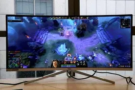 用大屏代替多个显示器图片