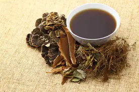 有些汤药遇上经期得“让行”图片
