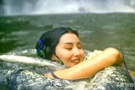徐克《青蛇》：活了快30个年头，才知道张曼玉玩的不是自己的尾巴图片